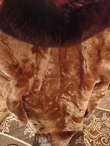 Два верхних изделия. 1) Длинная шуба из натурального меха. - Бренд lalafo.kg да — 5 Два верхних изделия. 1) Длинная шуба из натурального меха. - Бренд — 5