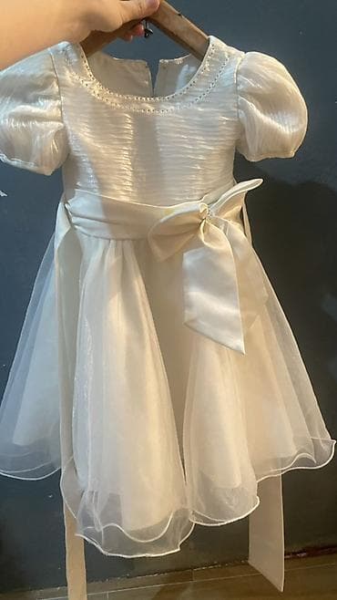 Детское платье, цвет - Бежевый, Б/у at lalafo.kg Детское платье, цвет - Бежевый, Б/у