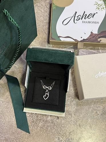 Кулон, Проба 750, Женские, Новый, Сердца at lalafo.kg Кулон, Проба 750, Женские, Новый, Сердца