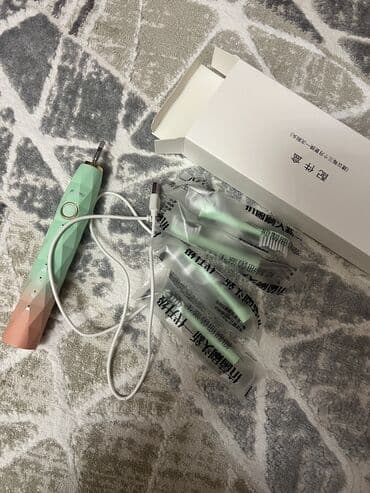 Электрическая зубная щетка Звуковая, Б/у at lalafo.kg Электрическая зубная щетка Звуковая, Б/у