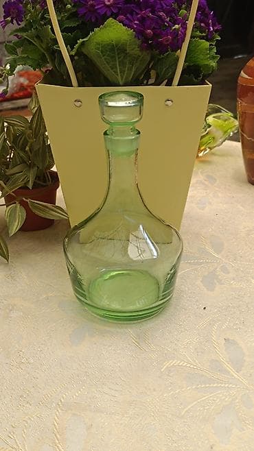 Стеклянный графин с пробкой - Материал: толстое прозрачное стекло с at lalafo.kg Стеклянный графин с пробкой - Материал: толстое прозрачное стекло с