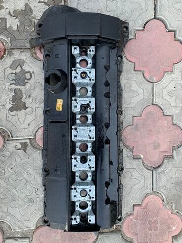 Клапанная крышка BMW 1999 г., Б/у, Оригинал, Германия at lalafo.kg Клапанная крышка BMW 1999 г., Б/у, Оригинал, Германия