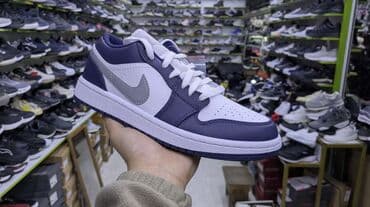 Продаются кроссовки от Nike Air Jordan Все размеры имеются в at lalafo.kg Продаются кроссовки от Nike Air Jordan Все размеры имеются в