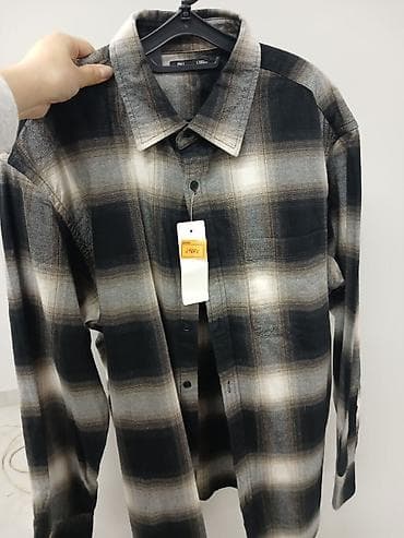 Мужская рубашка в клетку - Фасон: классическая рубашка на пуговицах с at lalafo.kg Мужская рубашка в клетку - Фасон: классическая рубашка на пуговицах с