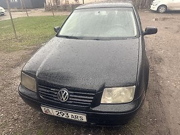 Volkswagen Bora: 2005 г., 2 л, Автомат, Бензин, Седан at lalafo.kg Volkswagen Bora: 2005 г., 2 л, Автомат, Бензин, Седан