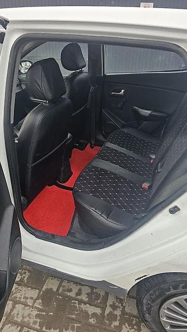 Kia Rio: 2017 г., 1.6 л, Автомат, Бензин, Хетчбек lalafo.kg да — 9 Kia Rio: 2017 г., 1.6 л, Автомат, Бензин, Хетчбек — 9