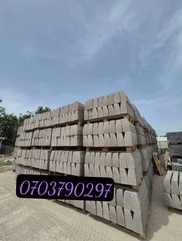 Дорожный бордюр, Прессованный, Бетонный, Новый at lalafo.kg Дорожный бордюр, Прессованный, Бетонный, Новый