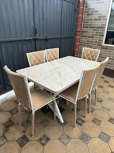 Кухонный стол и стул, цвет - Бежевый at lalafo.kg Кухонный стол и стул, цвет - Бежевый