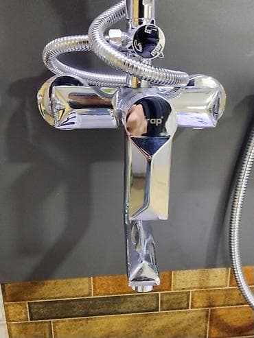 Суу аралаштыргычтар: Ванна жана душ үчүн суу аралаштыргыч, Кол душ, Орнотуу: Сырткы монтаж, Материалы: Латунь, Функциялар: Функциялары жок lalafo.kg да — 1 Суу аралаштыргычтар: Ванна жана душ үчүн суу аралаштыргыч, Кол душ, Орнотуу: Сырткы монтаж, Материалы: Латунь, Функциялар: Функциялары жок — 1