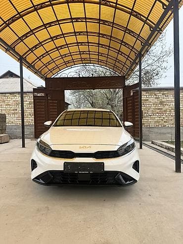 Kia K3: 2021 г., 1.6 л, Автомат, Бензин, Седан at lalafo.kg Kia K3: 2021 г., 1.6 л, Автомат, Бензин, Седан