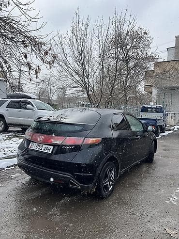 Honda Civic: 2008 г., 1.8 л, Механика, Бензин, Хэтчбэк at lalafo.kg Honda Civic: 2008 г., 1.8 л, Механика, Бензин, Хэтчбэк