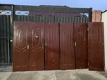 Двери для домов и квартир, Металлическая, Другое количество створок, Китайская, цвет - Коричневый at lalafo.kg Двери для домов и квартир, Металлическая, Другое количество створок, Китайская, цвет - Коричневый