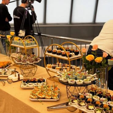 Выездные банкеты | Повара | Фуршетный стол at lalafo.kg Выездные банкеты | Повара | Фуршетный стол