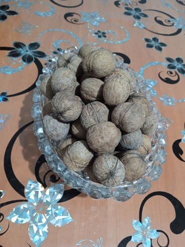Продаю грецкие орехи at lalafo.kg Продаю грецкие орехи