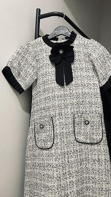 Повседневное платье, Короткая модель, Твид, Прямое, 2XS at lalafo.kg Повседневное платье, Короткая модель, Твид, Прямое, 2XS