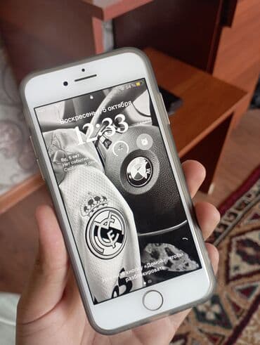 IPhone 8, Б/у, 64 ГБ, Белый, Чехол at lalafo.kg IPhone 8, Б/у, 64 ГБ, Белый, Чехол
