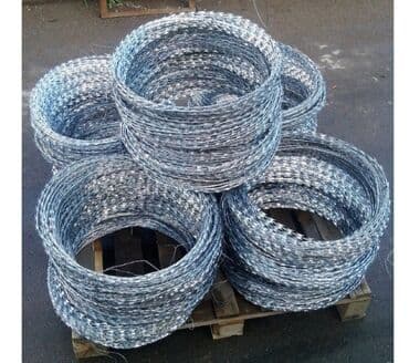 Проволока колючая Егоза СББ 500х50х3 at lalafo.kg Проволока колючая Егоза СББ 500х50х3