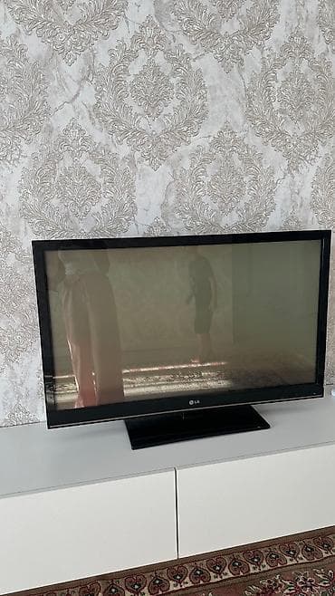 Телевизор LG, диагональ 42, работает отлично, заказывали с Дубая at lalafo.kg Телевизор LG, диагональ 42, работает отлично, заказывали с Дубая
