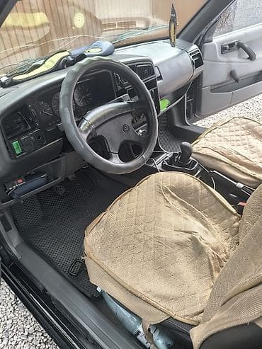 Volkswagen Passat: 1989 г., 1.8 л, Механика, Седан at lalafo.kg Volkswagen Passat: 1989 г., 1.8 л, Механика, Седан