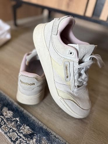 Кроссовки, 37, Reebok, Б/у, цвет - Бежевый at lalafo.kg Кроссовки, 37, Reebok, Б/у, цвет - Бежевый