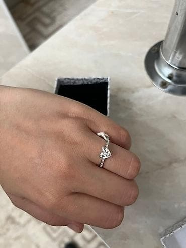 Төш белгилер: Шакек, Сүйүү шакеги, Үлгүсү 925, Аялдарга, Жаңы lalafo.kg да — 6 Төш белгилер: Шакек, Сүйүү шакеги, Үлгүсү 925, Аялдарга, Жаңы — 6