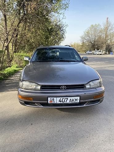 Toyota Camry: 1992 г., 2.2 л, Ручные, Газ, Универсал at lalafo.kg Toyota Camry: 1992 г., 2.2 л, Ручные, Газ, Универсал