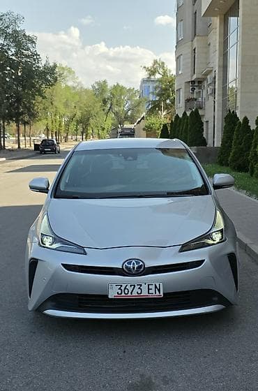 Toyota Prius: 2019 г., 1.8 л, Вариатор, Гибрид, Лифтбек lalafo.kg да Toyota Prius: 2019 г., 1.8 л, Вариатор, Гибрид, Лифтбек