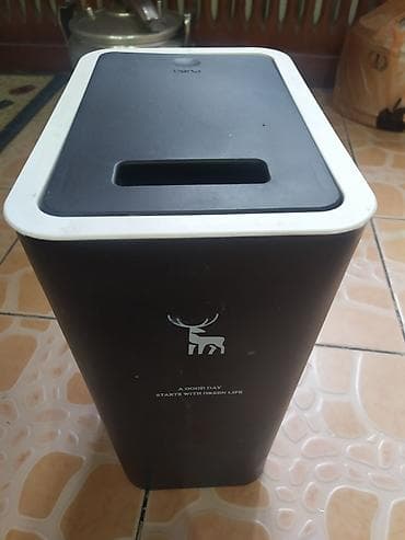 С крышкой, Материал: Пластик, 12 л at lalafo.kg С крышкой, Материал: Пластик, 12 л