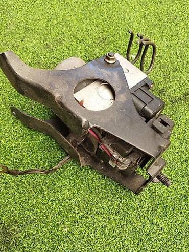 Блок abs Subaru Forester SF9 2.5 2000 (б/у) at lalafo.kg Блок abs Subaru Forester SF9 2.5 2000 (б/у)