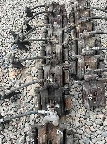 Задний левый суппорт Honda 2005 г., Б/у, Оригинал, Япония at lalafo.kg Задний левый суппорт Honda 2005 г., Б/у, Оригинал, Япония