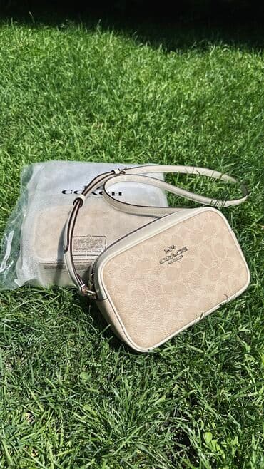 Классическая сумка, Coach, США, Застежка на молнии, Оригинал, Женские, Новый at lalafo.kg Классическая сумка, Coach, США, Застежка на молнии, Оригинал, Женские, Новый