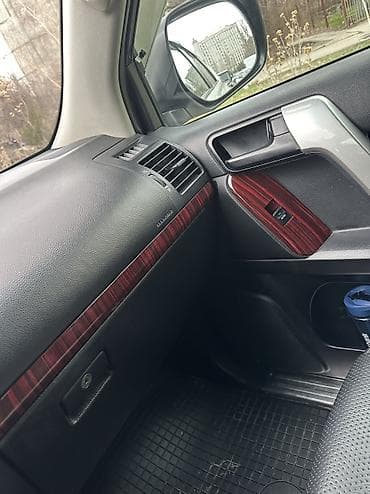 Toyota Land Cruiser Prado: 2014 г., 2.7 л, Автомат, Бензин, Внедорожник at lalafo.kg Toyota Land Cruiser Prado: 2014 г., 2.7 л, Автомат, Бензин, Внедорожник