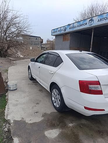 Skoda Octavia: 2015 г., 1.6 л, Автомат, Бензин, Седан at lalafo.kg — 3 Skoda Octavia: 2015 г., 1.6 л, Автомат, Бензин, Седан — 3