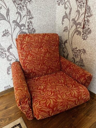 Продаётся диван с двумя креслами at lalafo.kg Продаётся диван с двумя креслами