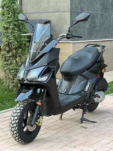 Скутеретта 150 куб. см, Бензин, Б/у at lalafo.kg Скутеретта 150 куб. см, Бензин, Б/у