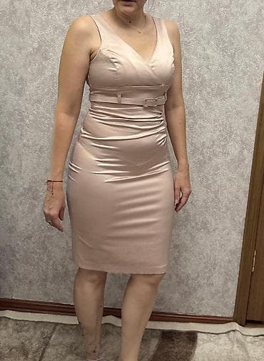 Вечернее платье, Коктейльное, Короткая модель, Без рукавов, XL at lalafo.kg Вечернее платье, Коктейльное, Короткая модель, Без рукавов, XL