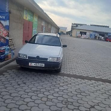 Volkswagen Passat: 1992 г., 1.8 л, Механика, Бензин, Универсал at lalafo.kg Volkswagen Passat: 1992 г., 1.8 л, Механика, Бензин, Универсал