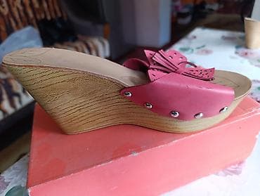 Саболор: Женские сабо на танкетке Практически новые,одевались один раз - Цвет lalafo.kg да — 2 Саболор: Женские сабо на танкетке Практически новые,одевались один раз - Цвет — 2