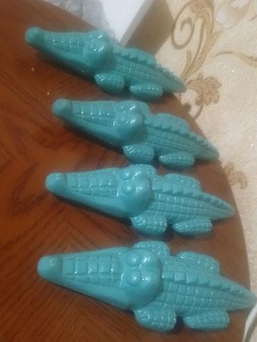 Советские игрушки «Крокодил» — коллекционные фигурки из твёрдого at lalafo.kg Советские игрушки «Крокодил» — коллекционные фигурки из твёрдого