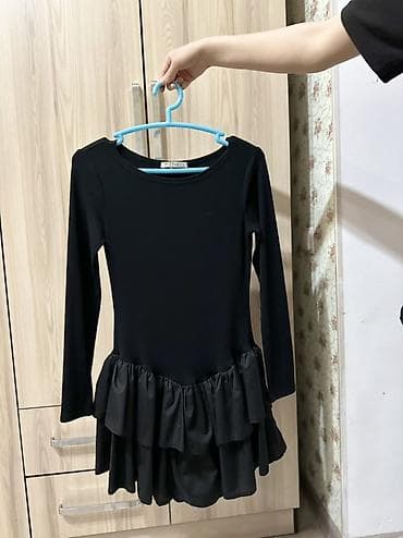 Комплект женской одежды: 1) Платье с длинным рукавом, модель с баской at lalafo.kg — 1 Комплект женской одежды: 1) Платье с длинным рукавом, модель с баской — 1