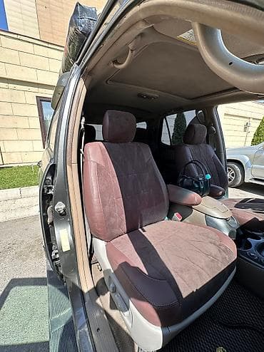 Чехлы Алькантара, С подушкой, цвет - Черный, Toyota, Новый, Самовывоз at lalafo.kg Чехлы Алькантара, С подушкой, цвет - Черный, Toyota, Новый, Самовывоз