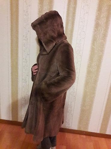 Шуба, стриженная Норка. Воротник и рукава цельные. Производство at lalafo.kg Шуба, стриженная Норка. Воротник и рукава цельные. Производство