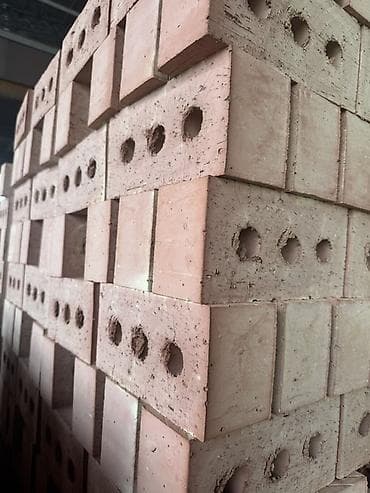 Перфорированный керамический кирпич (строительный) - Материал at lalafo.kg Перфорированный керамический кирпич (строительный) - Материал