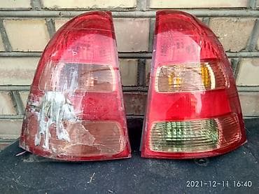 Передняя правая фара Toyota 2003 г., Б/у, Оригинал, Япония at lalafo.kg Передняя правая фара Toyota 2003 г., Б/у, Оригинал, Япония