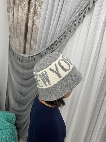 Шерстяная теплая при этом очень стильная панама New York City at lalafo.kg Шерстяная теплая при этом очень стильная панама New York City