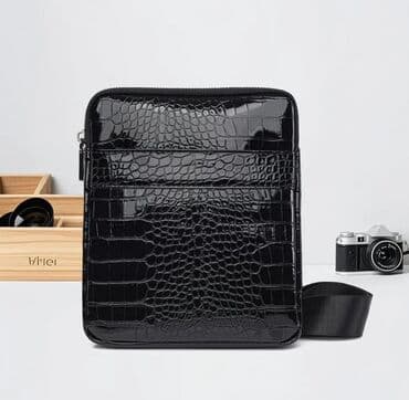 Барсетка, Материал: Экокожа, Застежка на молнии, Новый at lalafo.kg Барсетка, Материал: Экокожа, Застежка на молнии, Новый