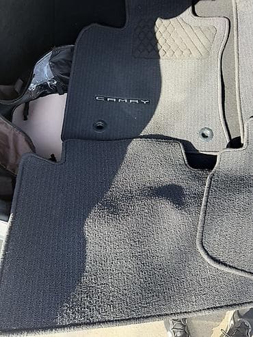 Родные Ворсовые Полики Для салона Toyota, цвет - Черный, Новый, Самовывоз, Платная доставка at lalafo.kg Родные Ворсовые Полики Для салона Toyota, цвет - Черный, Новый, Самовывоз, Платная доставка