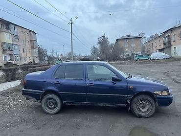 Volkswagen Vento: 1993 г., 1.8 л, Механика, Бензин, Седан at lalafo.kg — 10 Volkswagen Vento: 1993 г., 1.8 л, Механика, Бензин, Седан — 10