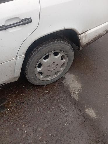 Колеса в сборе 195 / 65 / R 15, Зима, Б/у, Комплект, Легковые, Литые, отверстий - 5 at lalafo.kg Колеса в сборе 195 / 65 / R 15, Зима, Б/у, Комплект, Легковые, Литые, отверстий - 5