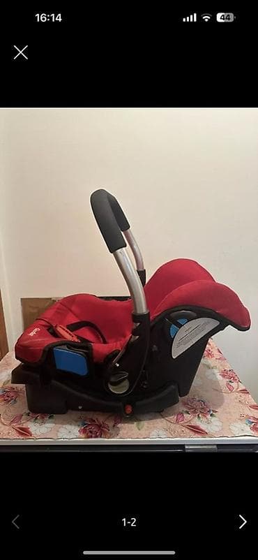 Автокресло, цвет - Красный at lalafo.kg Автокресло, цвет - Красный